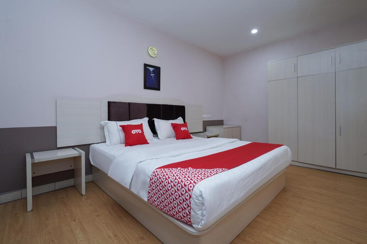 Capital O 89919 Hotel Hari Hari Kuala Lumpur Bagian luar foto