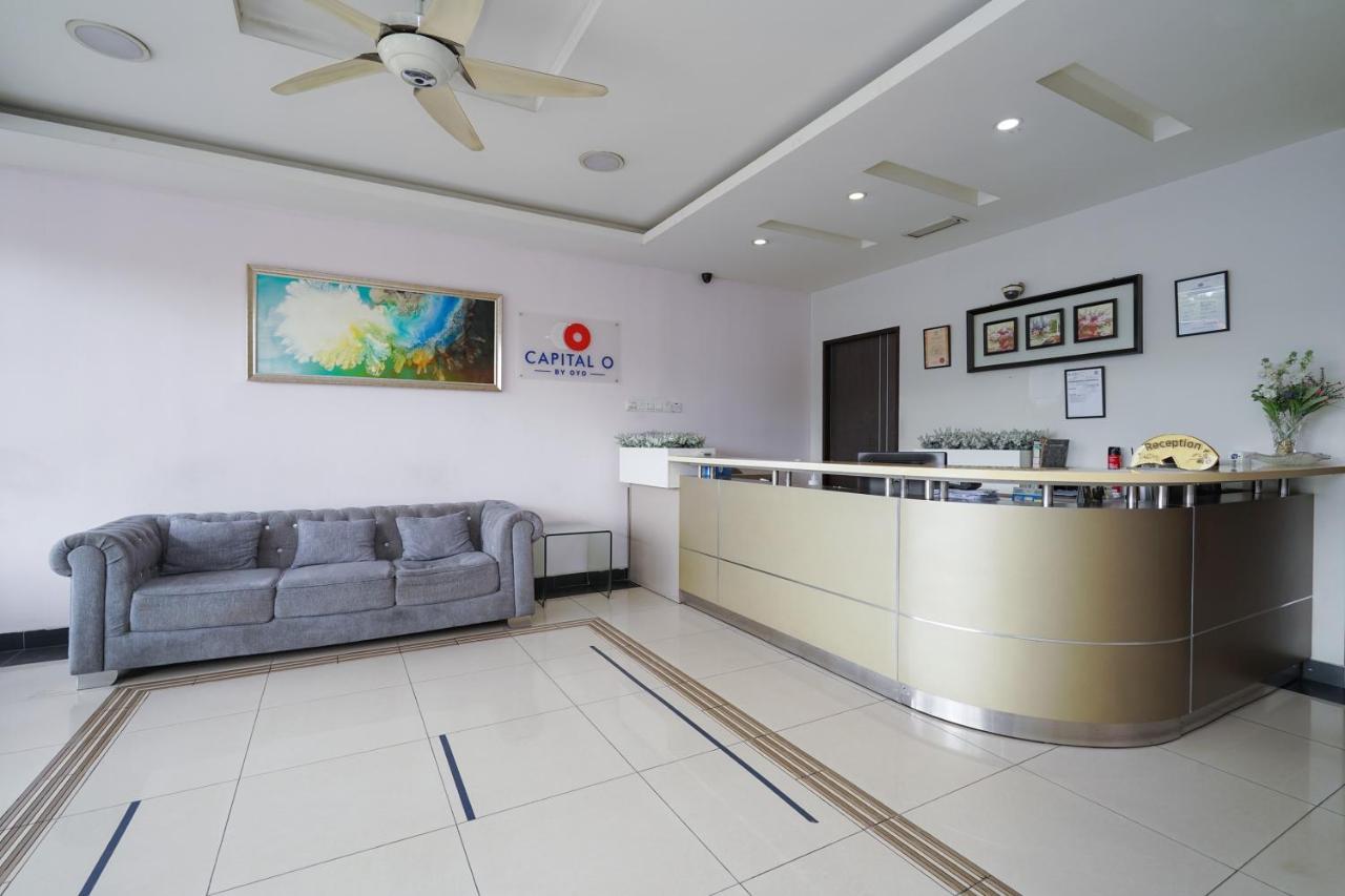 Capital O 89919 Hotel Hari Hari Kuala Lumpur Bagian luar foto