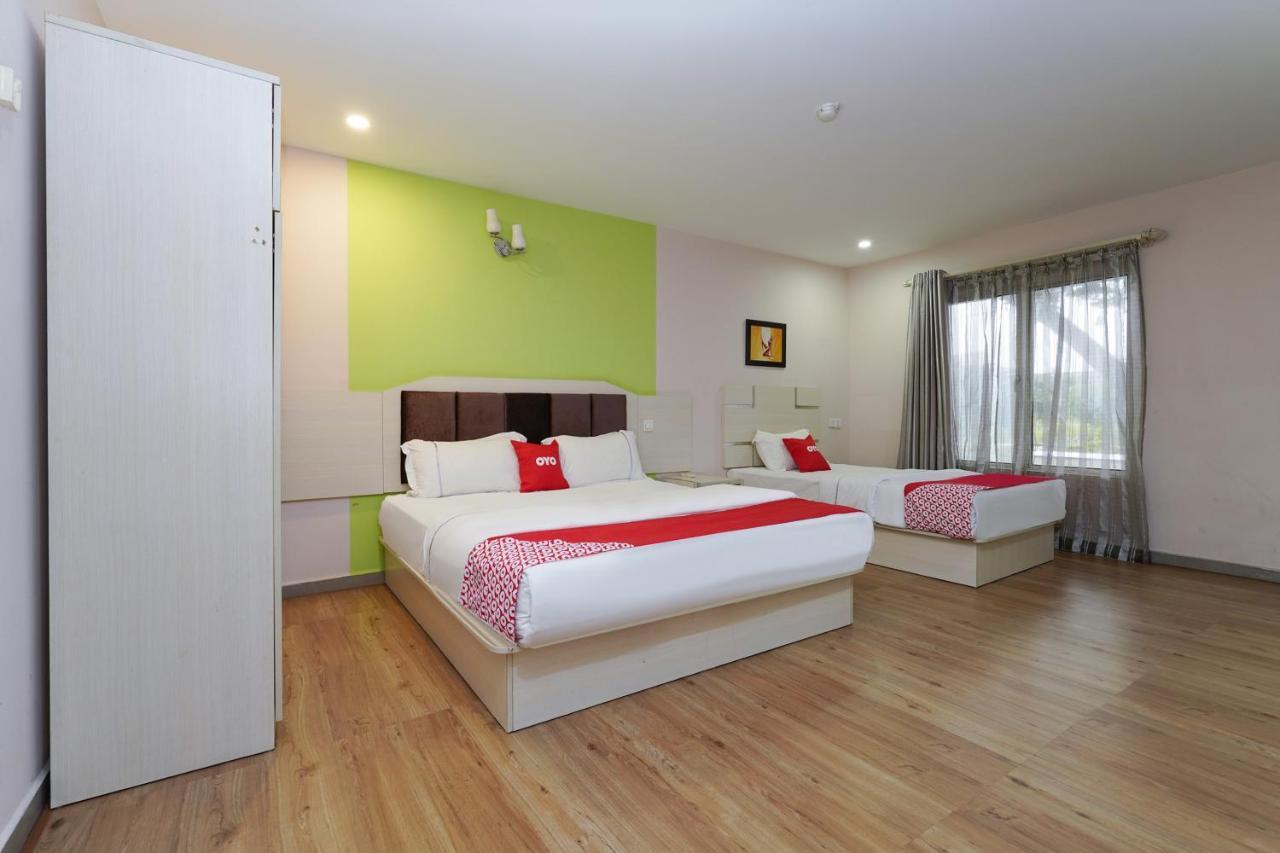 Capital O 89919 Hotel Hari Hari Kuala Lumpur Bagian luar foto